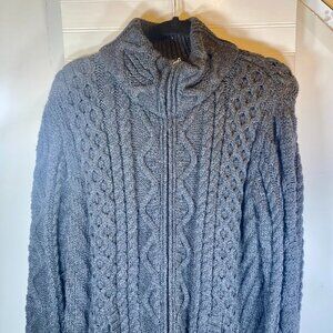 Aron Woolen Mills, Men's Large Irish Merino Wool Sweater, Made in Ireland